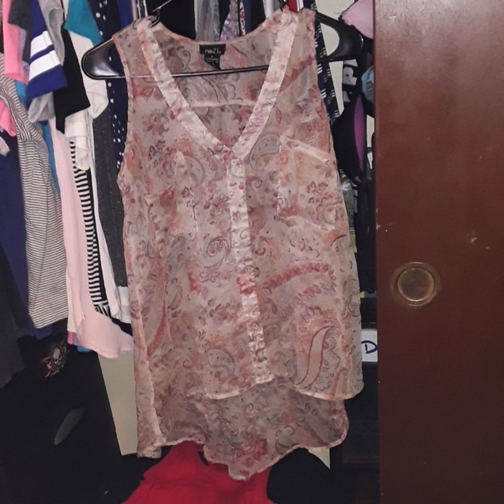 Rue 21 top